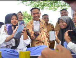 Ratu Dewa, Resmikan 50 Titik WiFi Gratis di Palembang