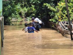Ratusan Rumah Warga Di Kabupaten Muara Enim Terendam Banjir