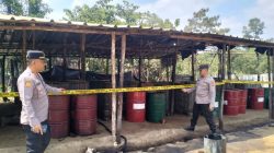 Tiga Bos Illegal Refinery Kabur Saat Digerebek, Delapan Pekerja Diamankan